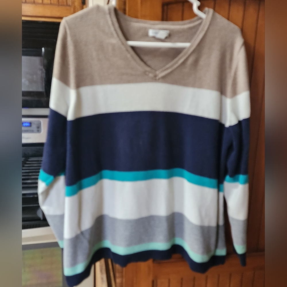 1X Womans Croft & Barrow Striped